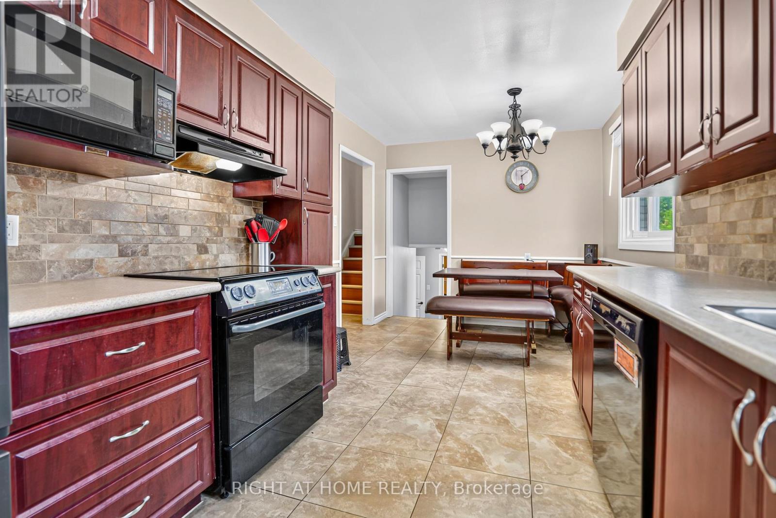 234 THUNDERBIRD DRIVE