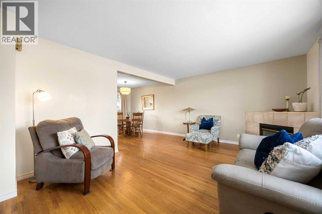 462 Killarney Glen Court SW