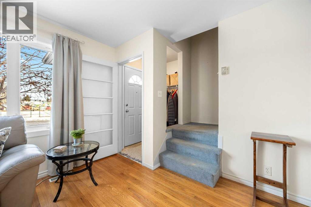 462 Killarney Glen Court SW