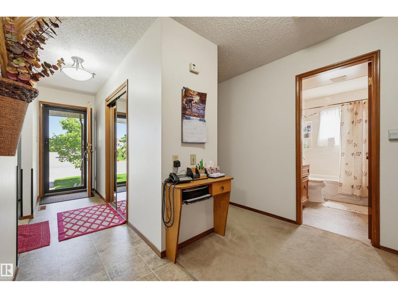 1920 65 ST NW