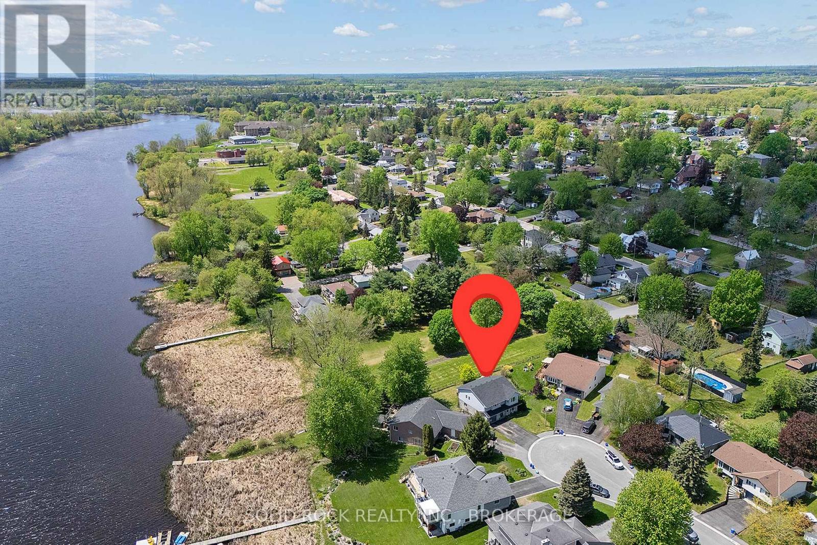 150 SHORELINE CRESCENT