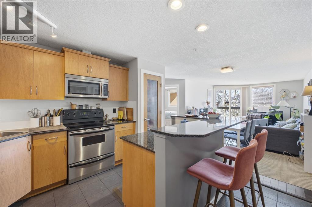 212, 317 19 Avenue SW