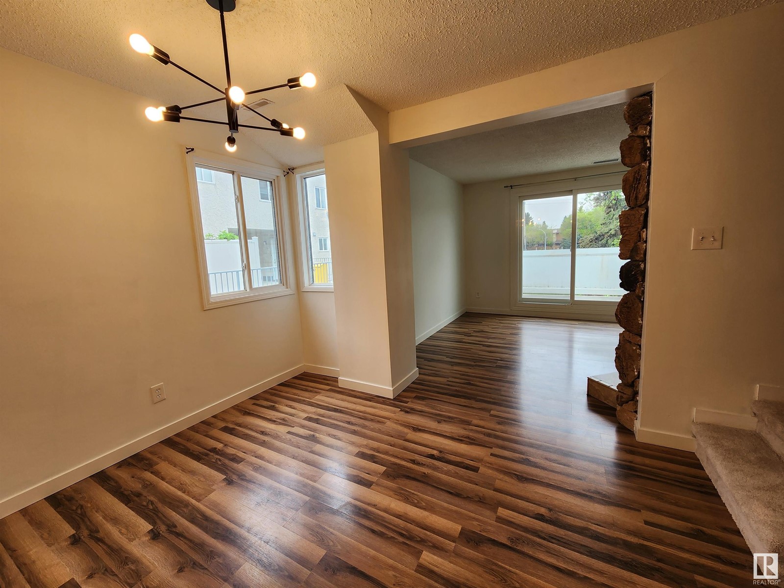 303 LANCASTER TC NW