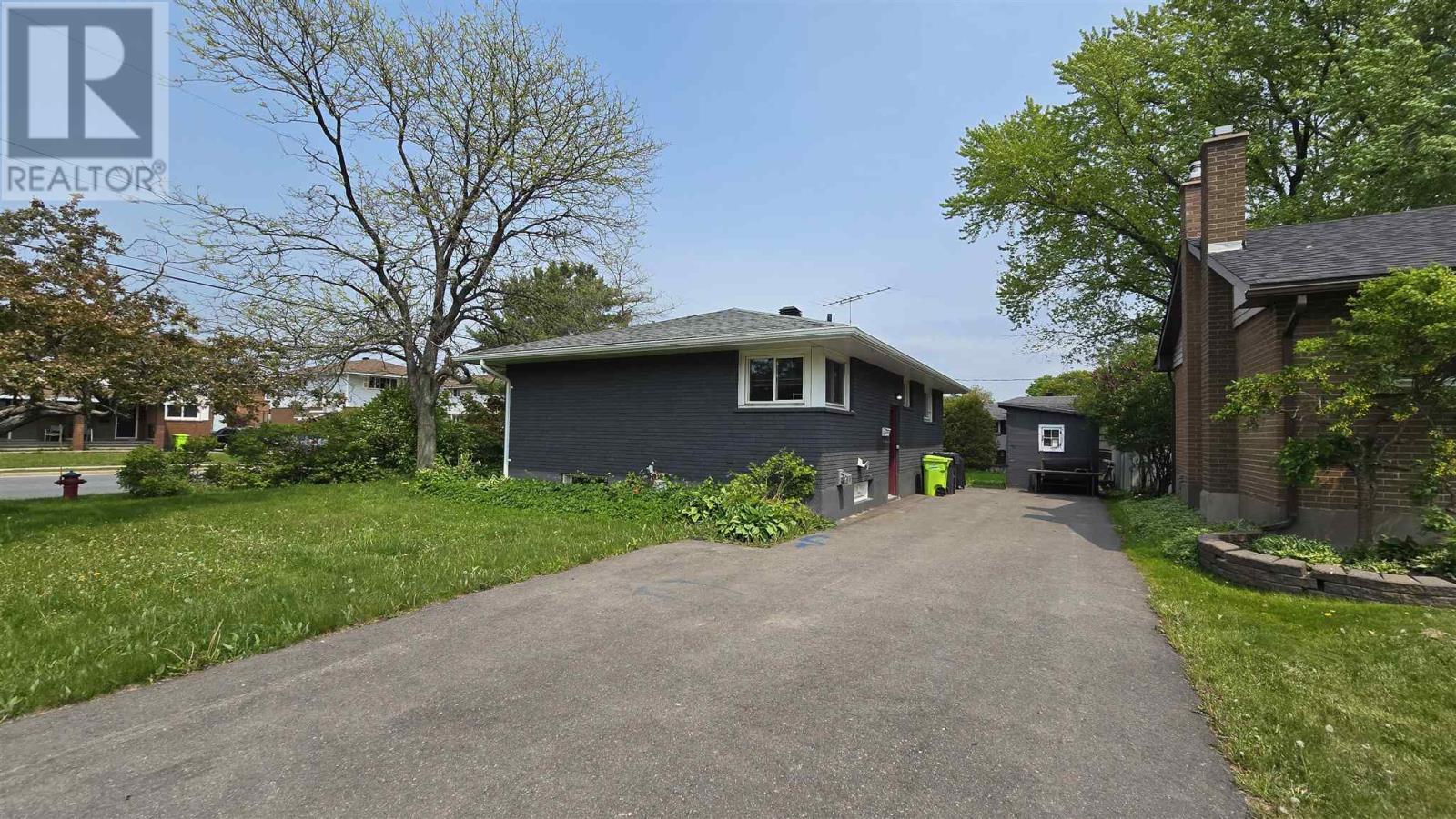 Homes for Sale Sault Ste. Marie 51 Capp AVE