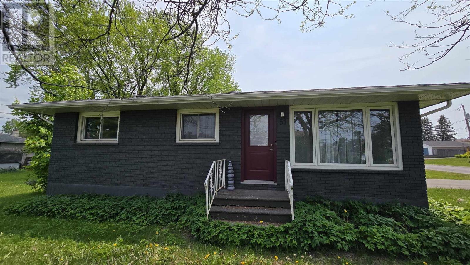 Homes for Sale Sault Ste. Marie 51 Capp AVE