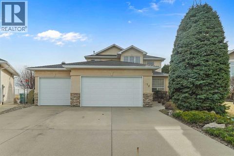 212 Canyon Terrace W Lethbridge AB T1K6W7