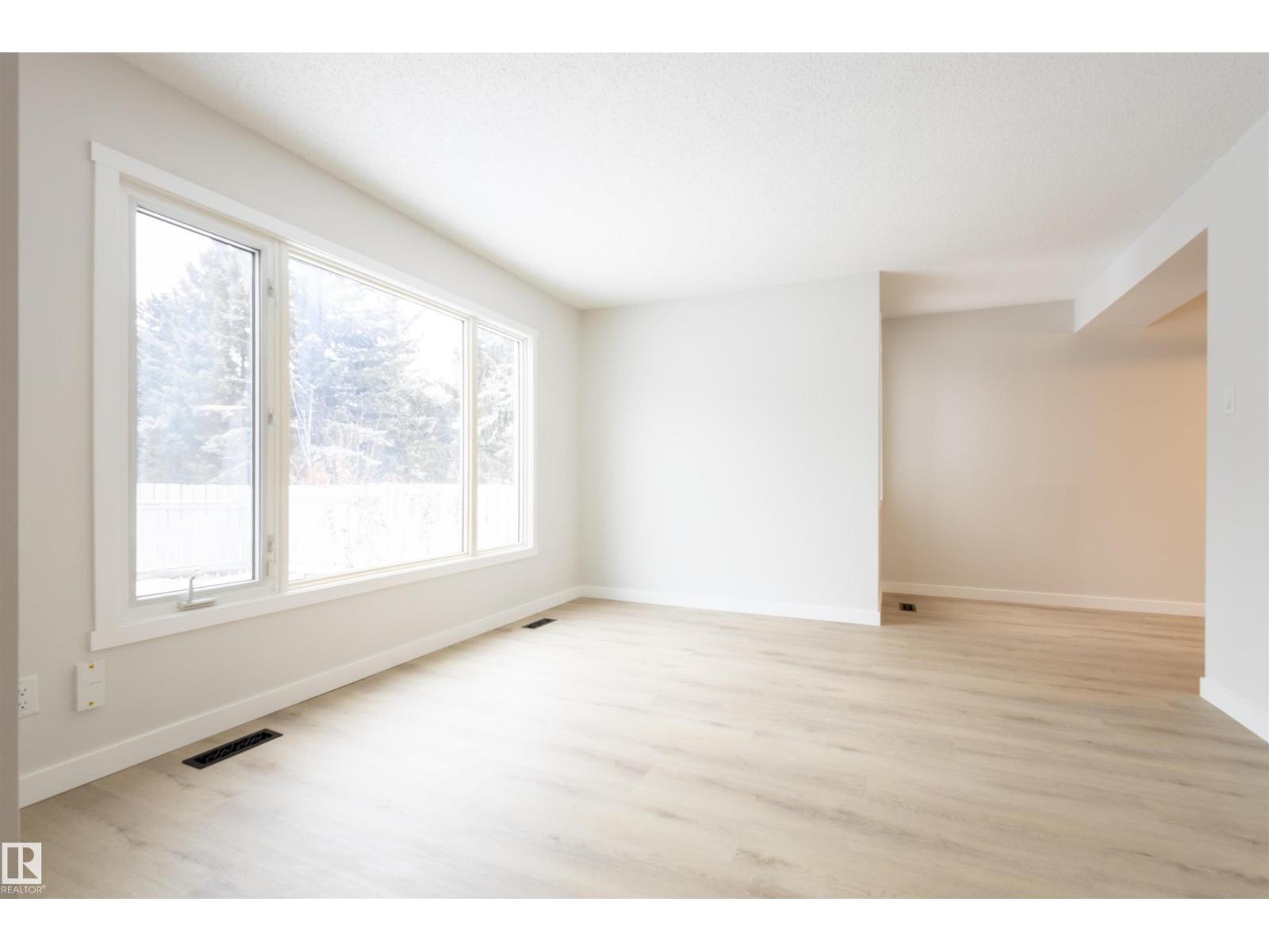 30 AMBERLY CO NW