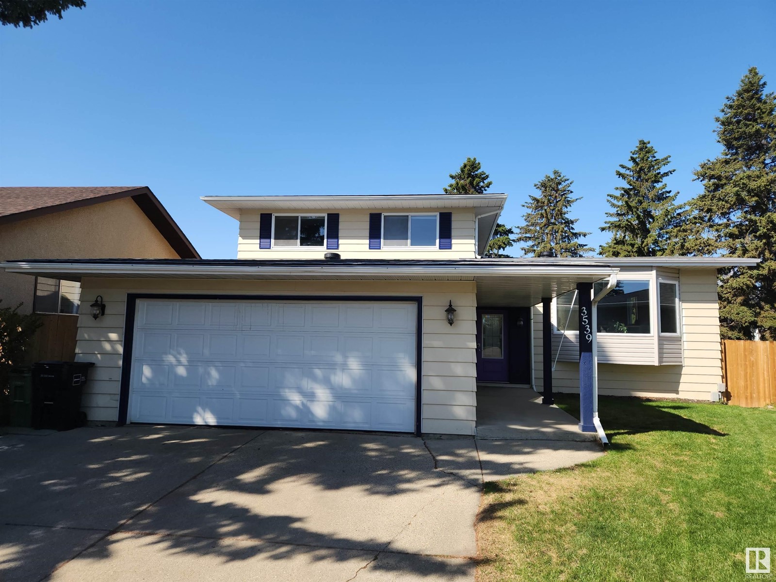 3539 11 AV NW