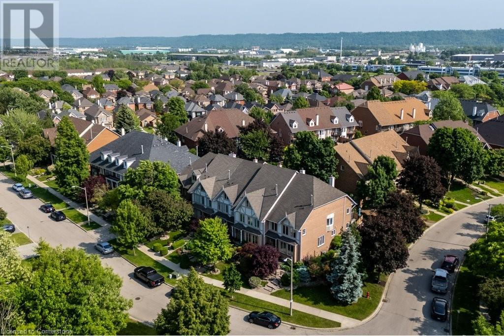90 WATERFORD Crescent