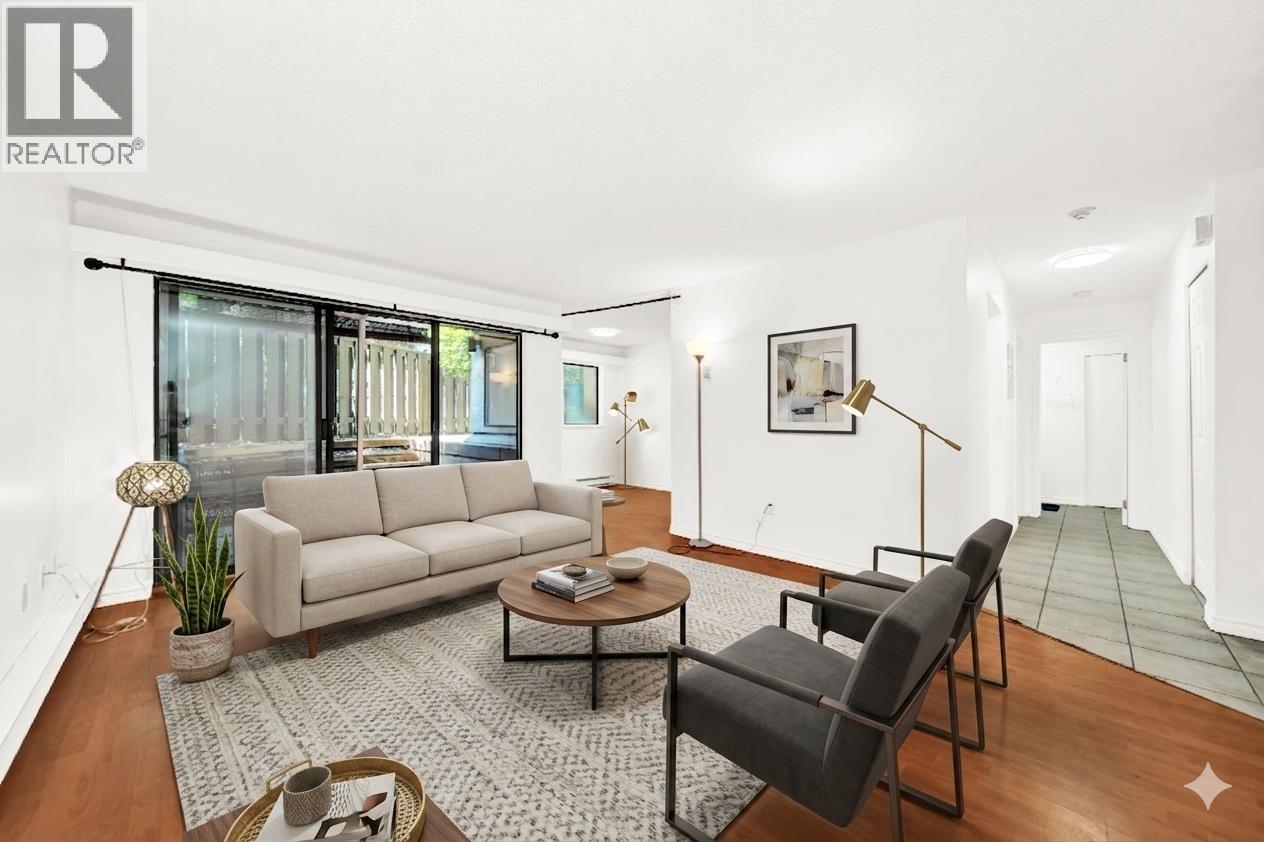 Photo 1 of 32 — 2 365 GINGER DRIVE Unit 2, New Westminster, BC V3L5L5