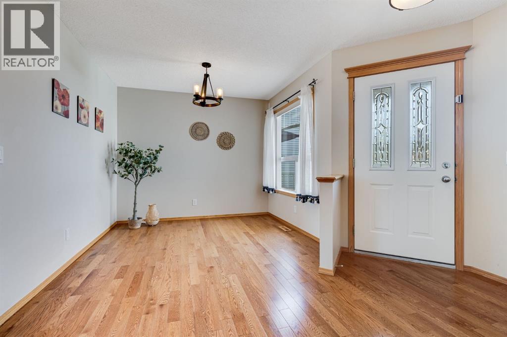 281 Bridlemeadows Common SW