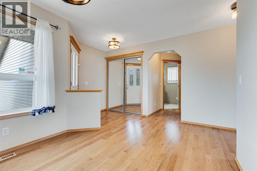 281 Bridlemeadows Common SW