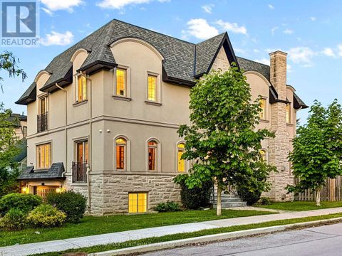 221 ELMWOOD AVENUE Toronto (Willowdale East) ON M2N3M8