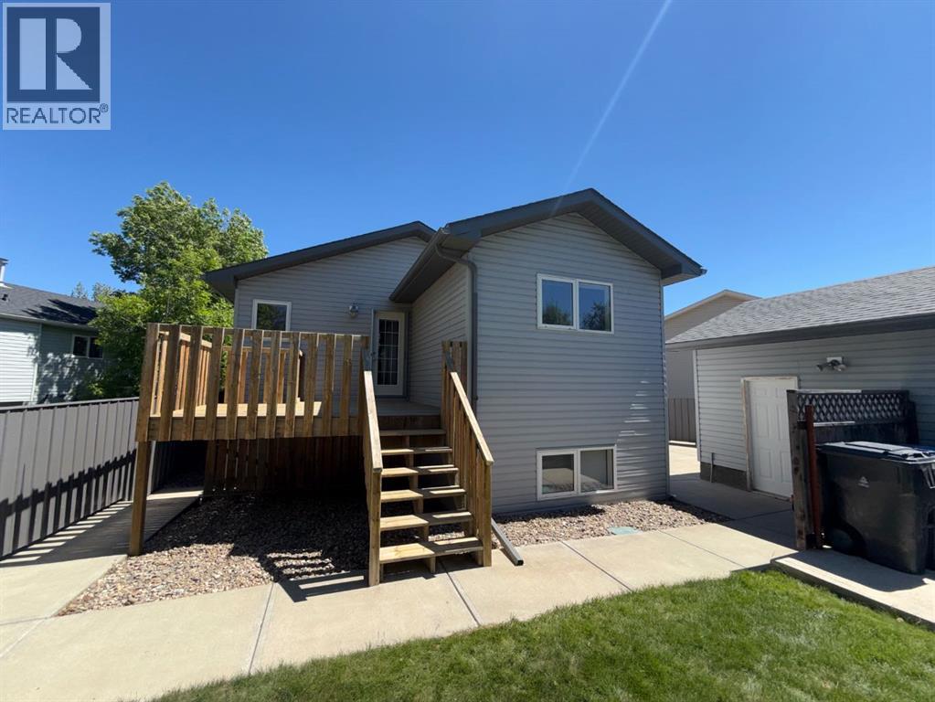 40 MicMac Court W