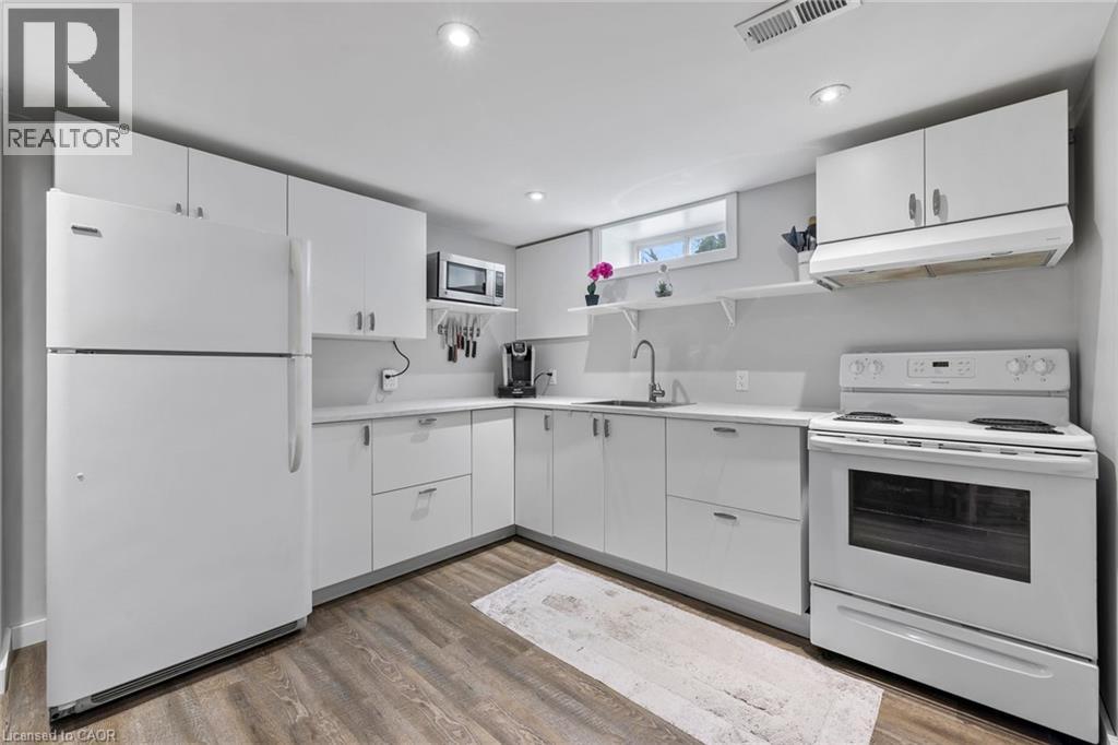 42 ATWATER Crescent