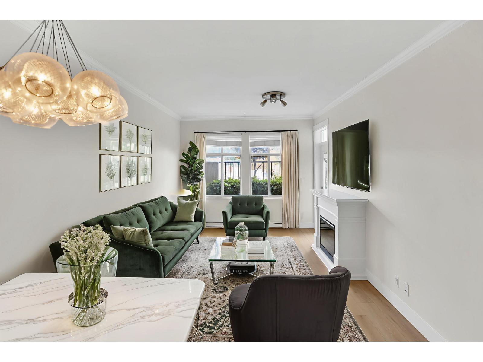 104 2632 PAULINE STREET