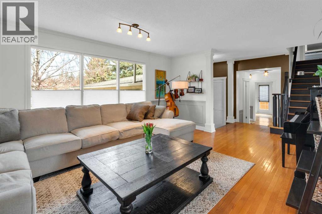 356 Cannington Place SW