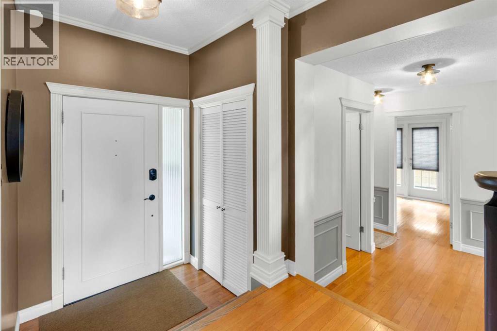 356 Cannington Place SW