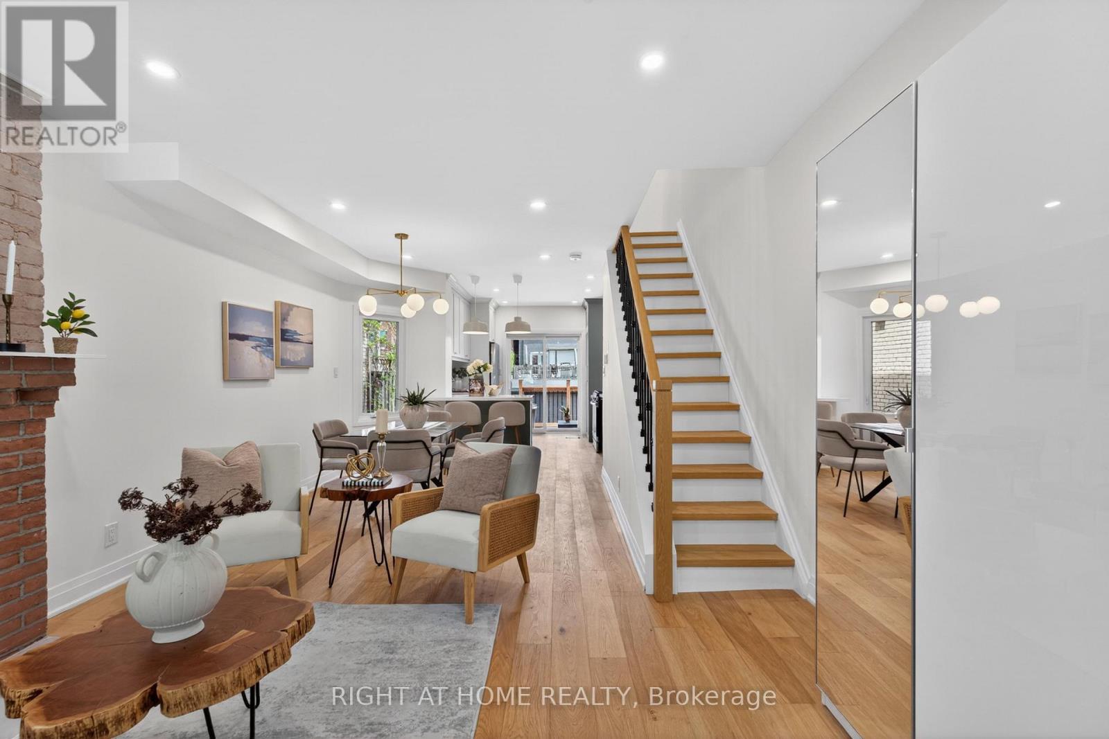 27 BELLHAVEN ROAD