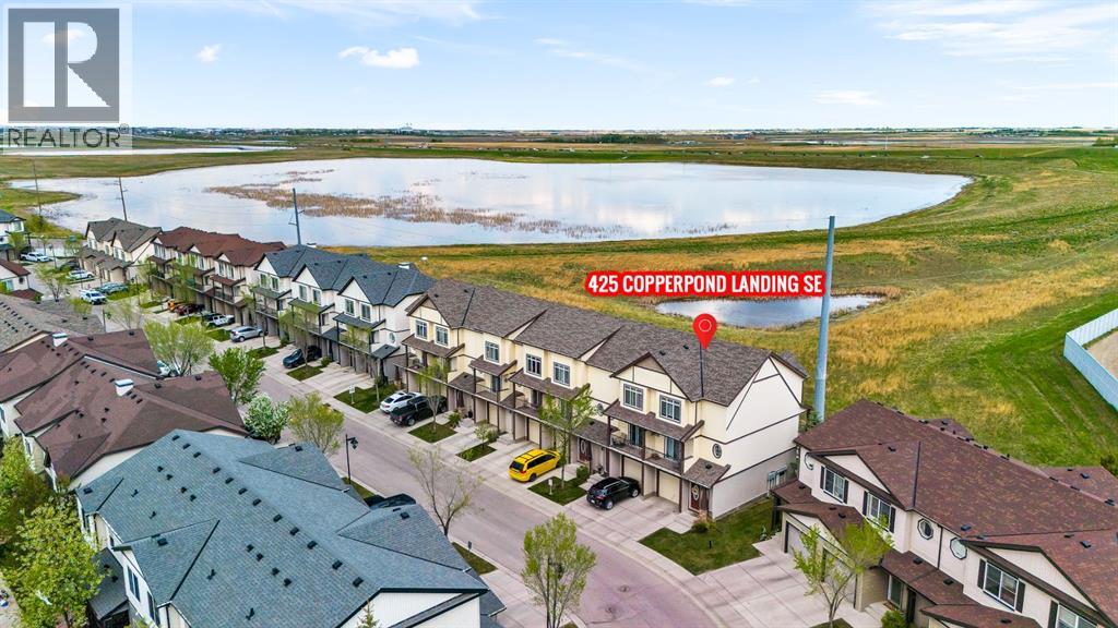 425 Copperpond Landing SE