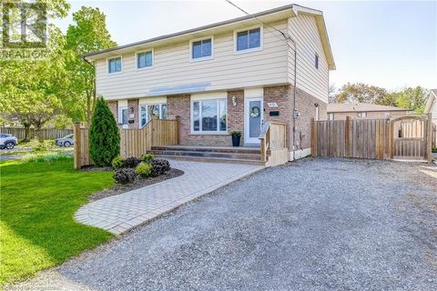 172 BERKINDALE Drive Hamilton ON L8E1M5