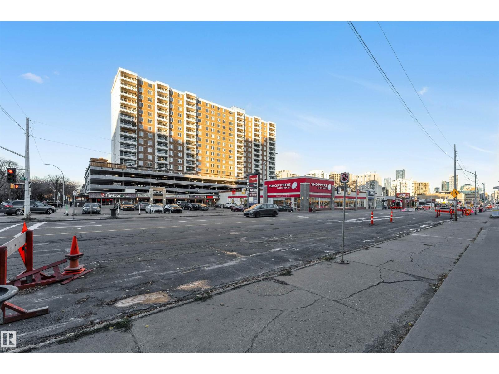 #807 10055 118 ST NW