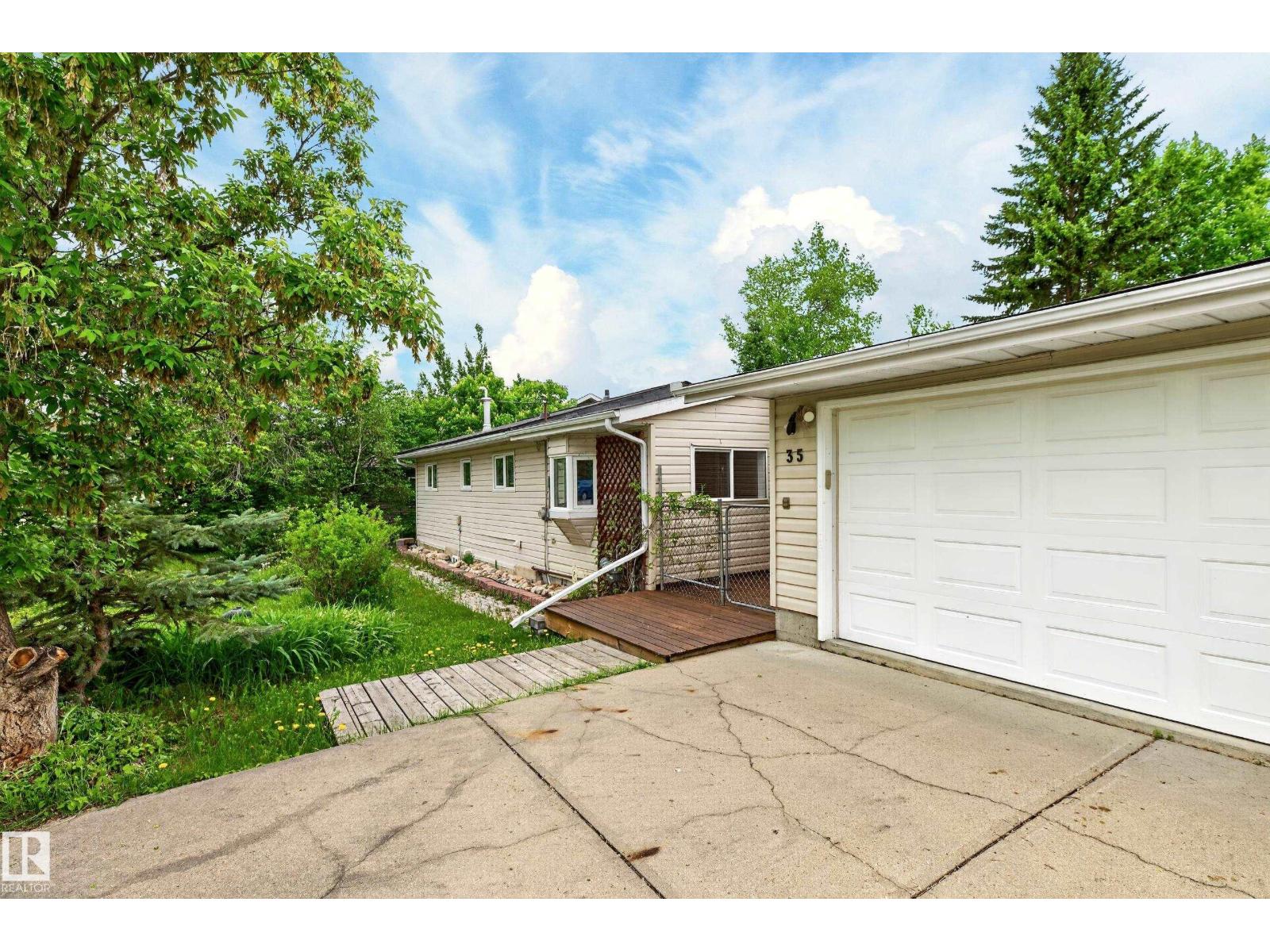 #35 51263 Rg Rd 204