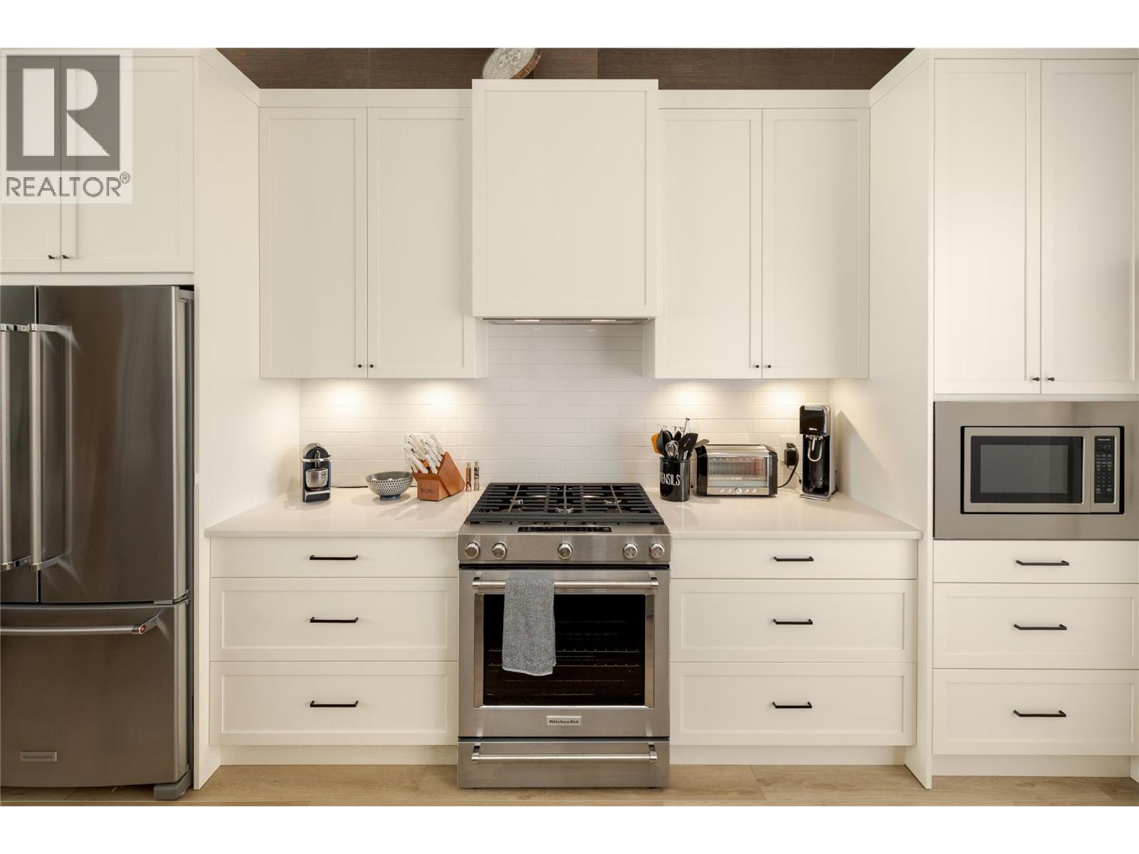 884 Patterson Avenue