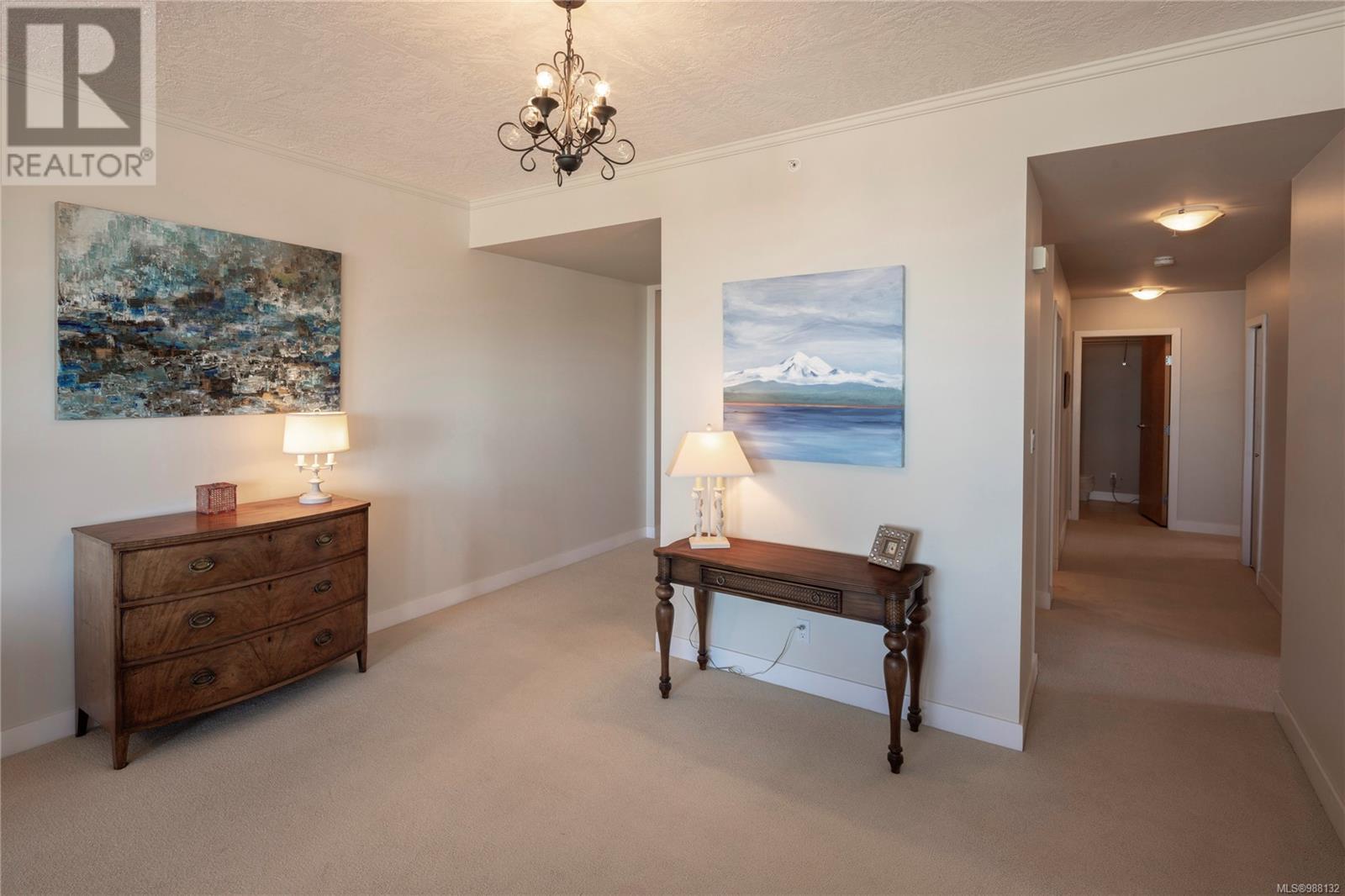 101 5350 Sayward Hill Cres