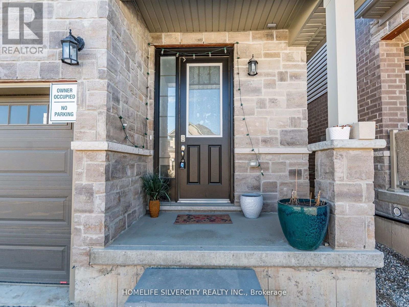 11 HOLDER DRIVE