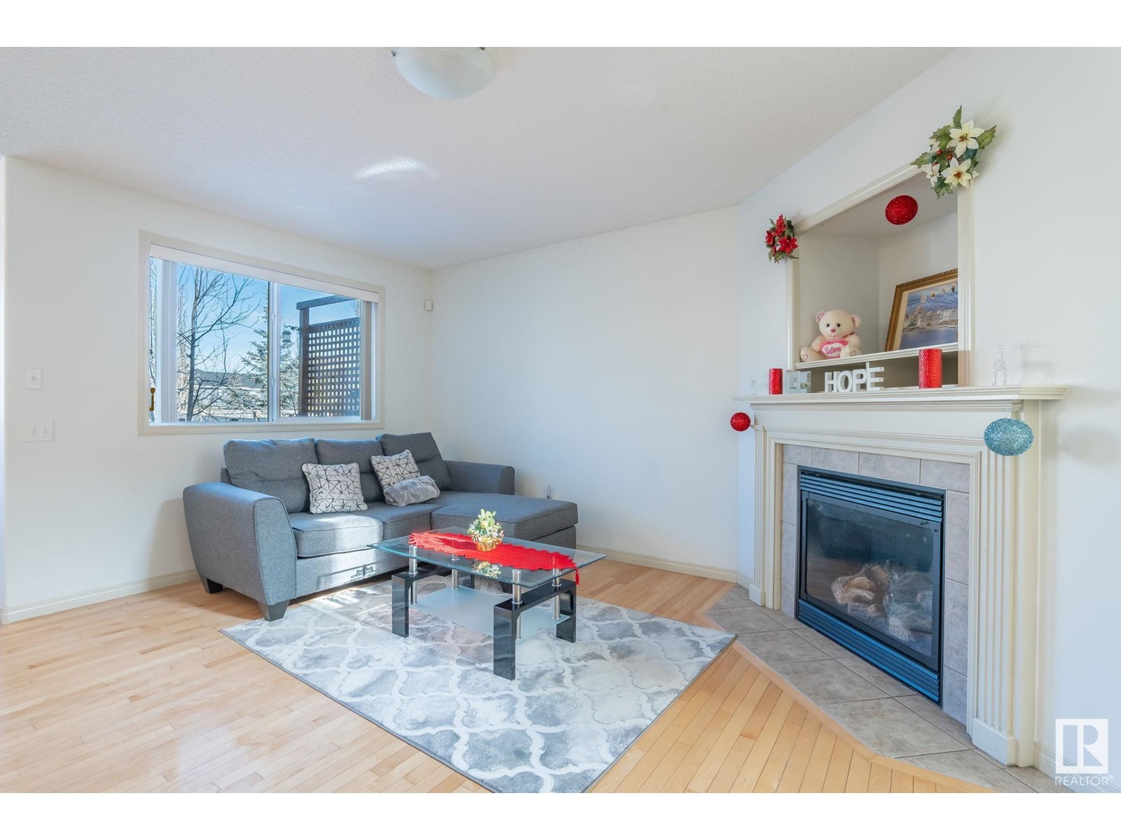8720 178 AV NW NW