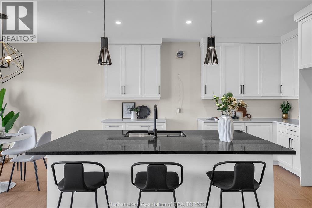 172 Rosewood CRESCENT