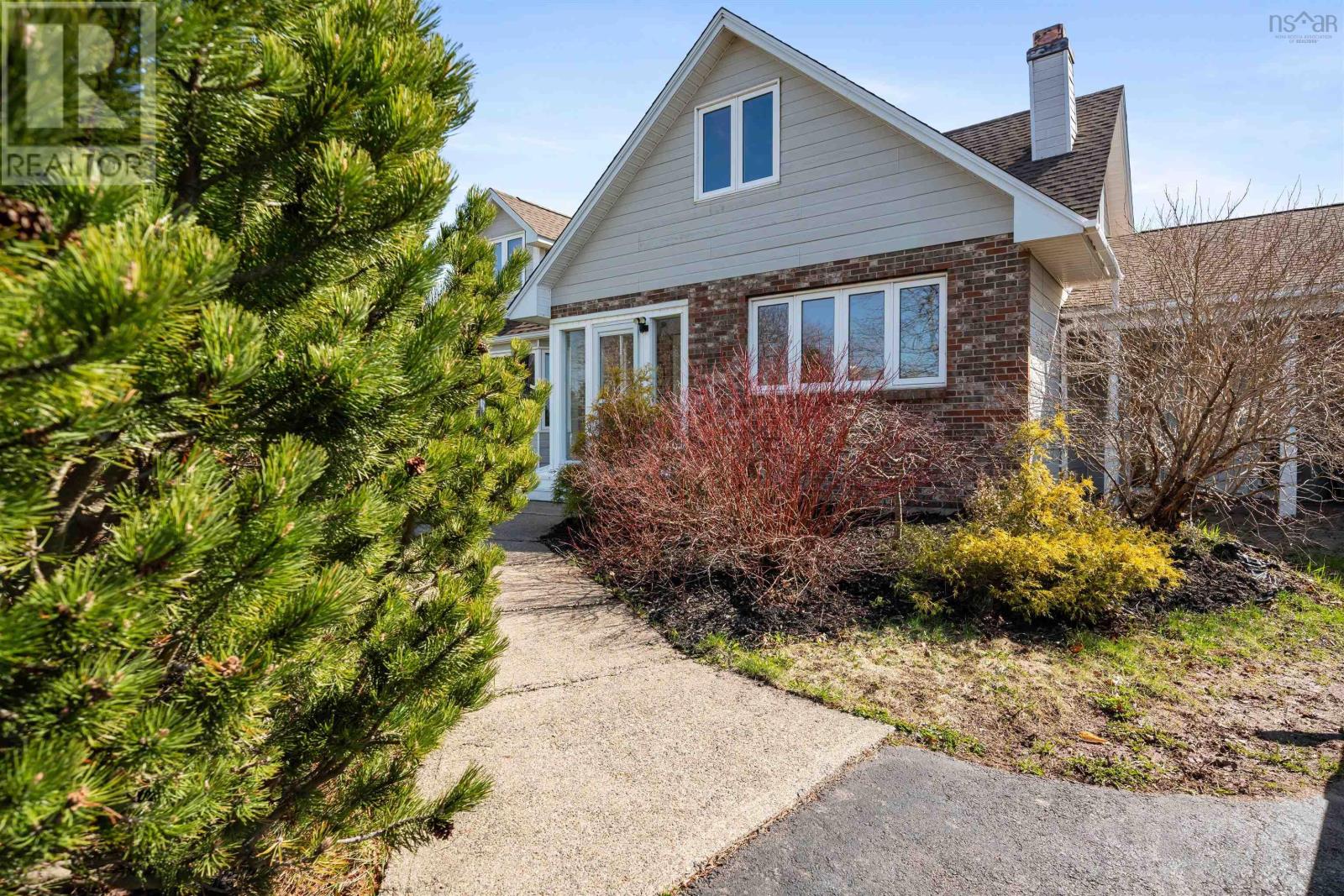4 Tupper Court