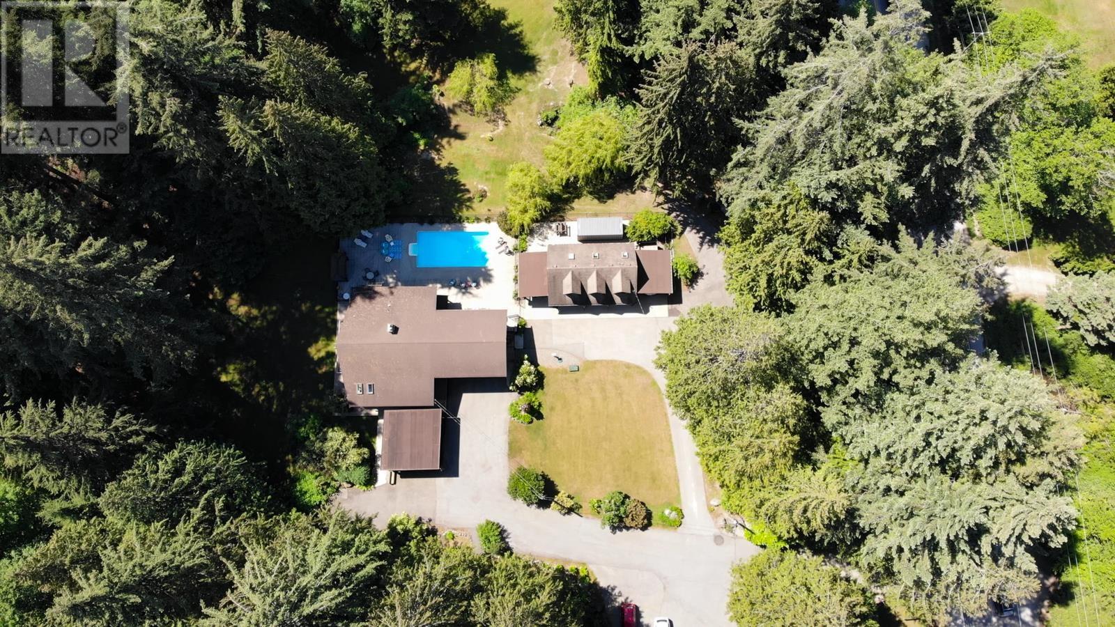1371 SUNSHINE COAST HIGHWAY
