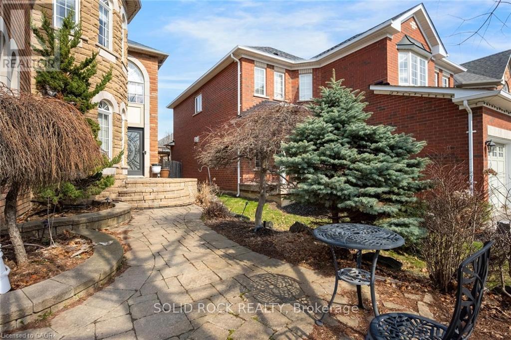 34 FORSYTH CRESCENT