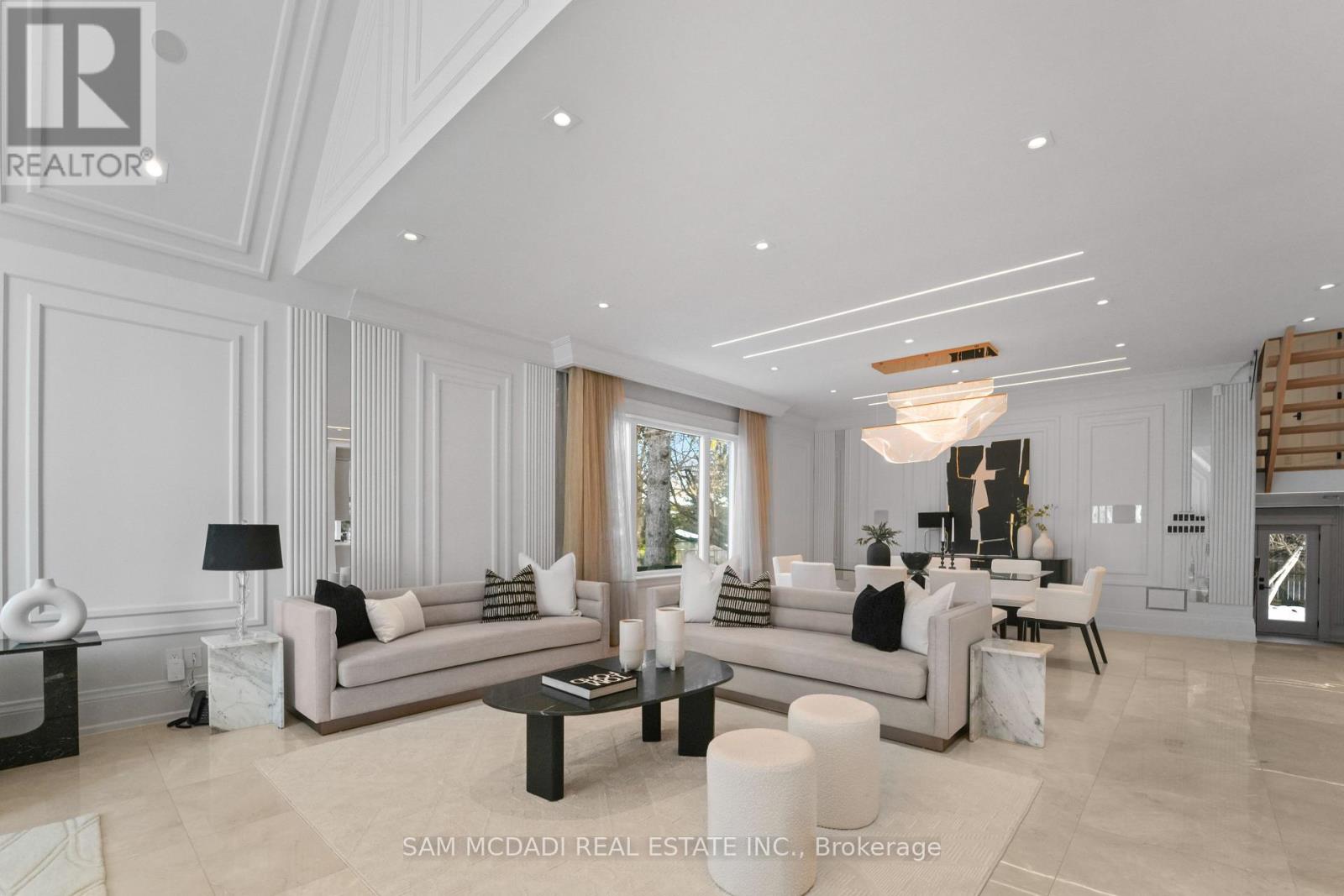 3168 LAKESHORE ROAD W