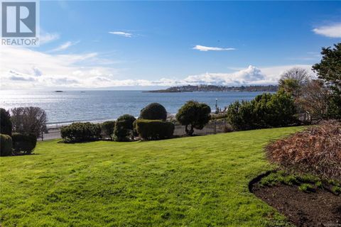 B 2612 Thorpe Pl Oak Bay BC V8R2W4