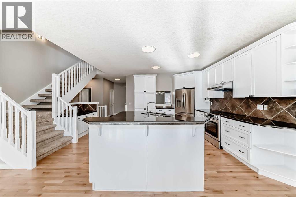 75 Cougar Ridge Heights SW