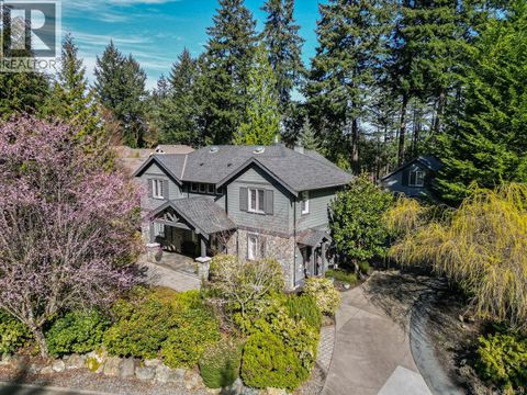 1054 River Rd Highlands BC V9B6K2