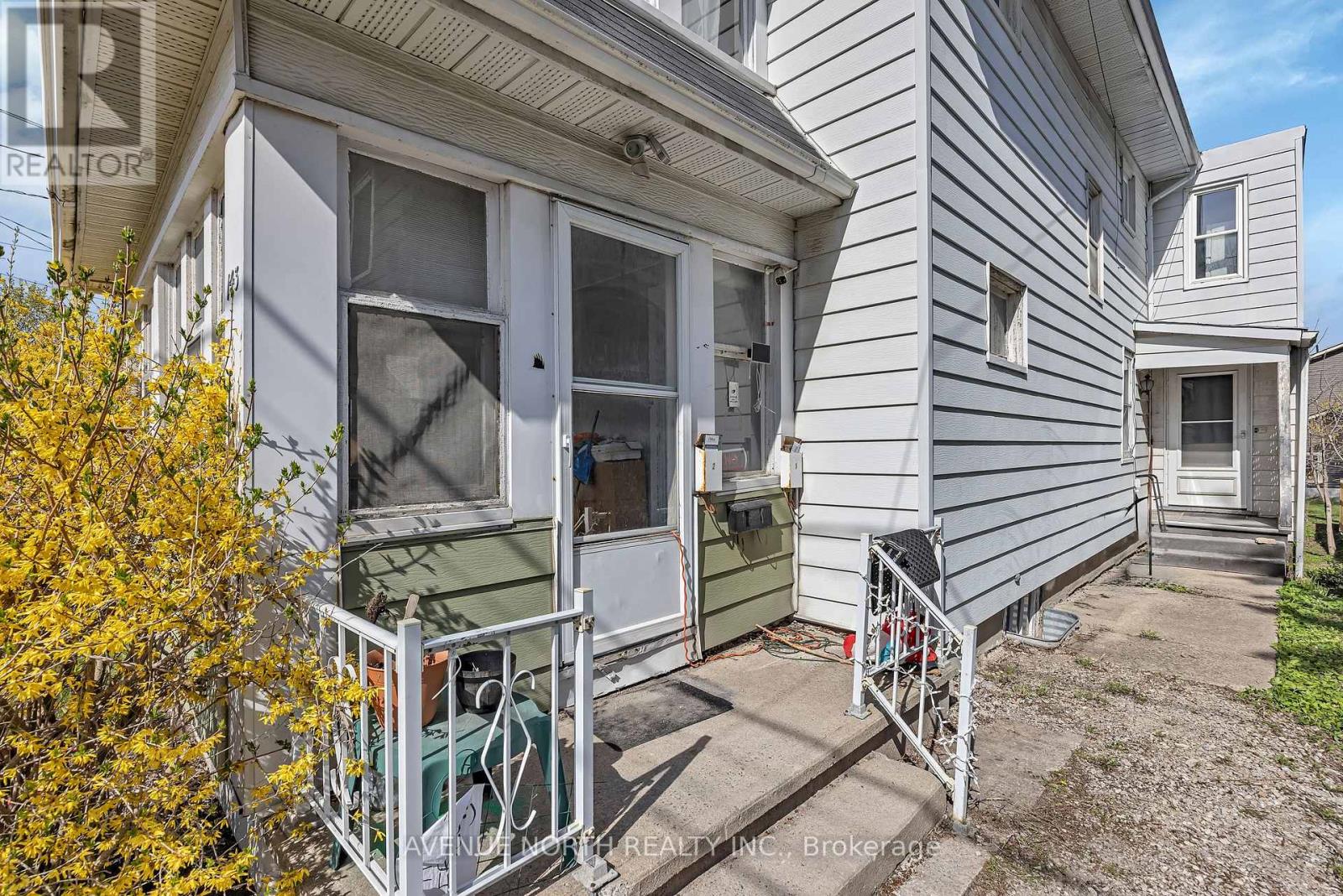 143 BROCKVILLE STREET