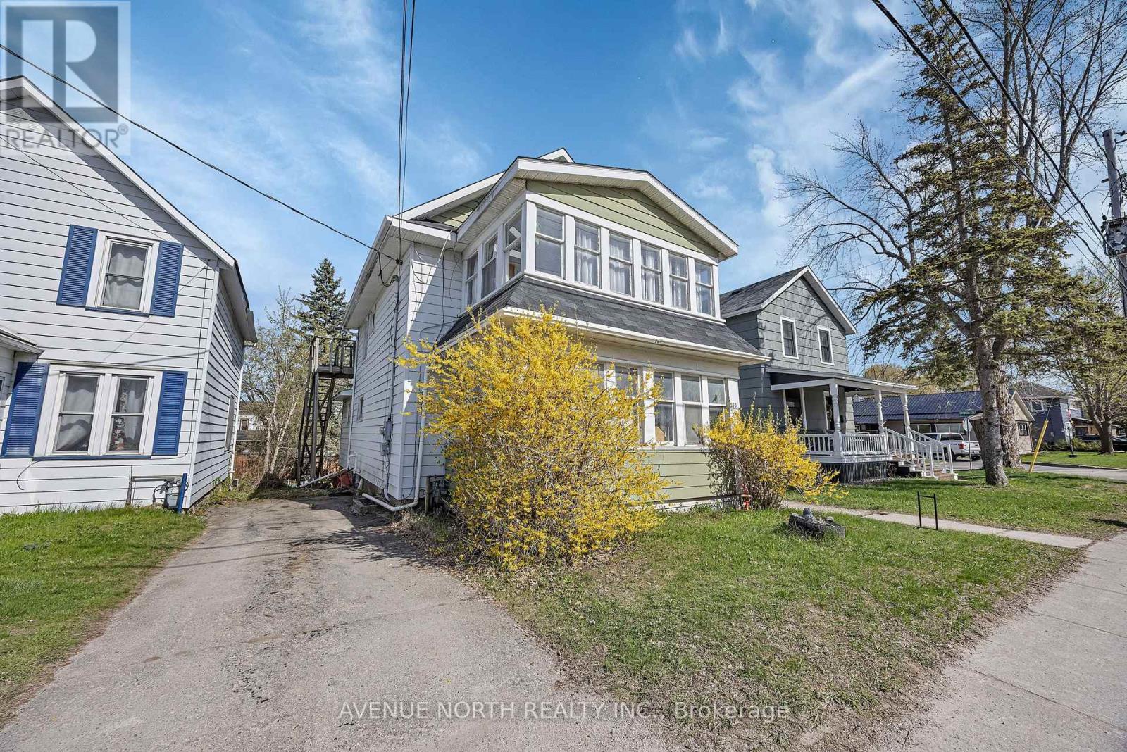 143 BROCKVILLE STREET