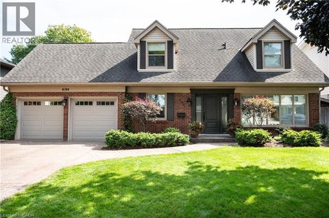 4194 CORRINE Court Burlington ON L7L1J1