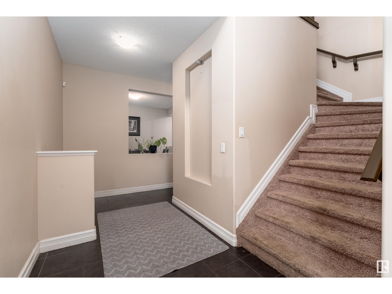 11535 16 AV SW