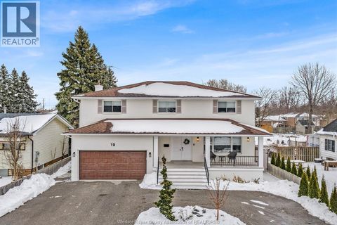 19 FRYER Amherstburg ON N9V2L5