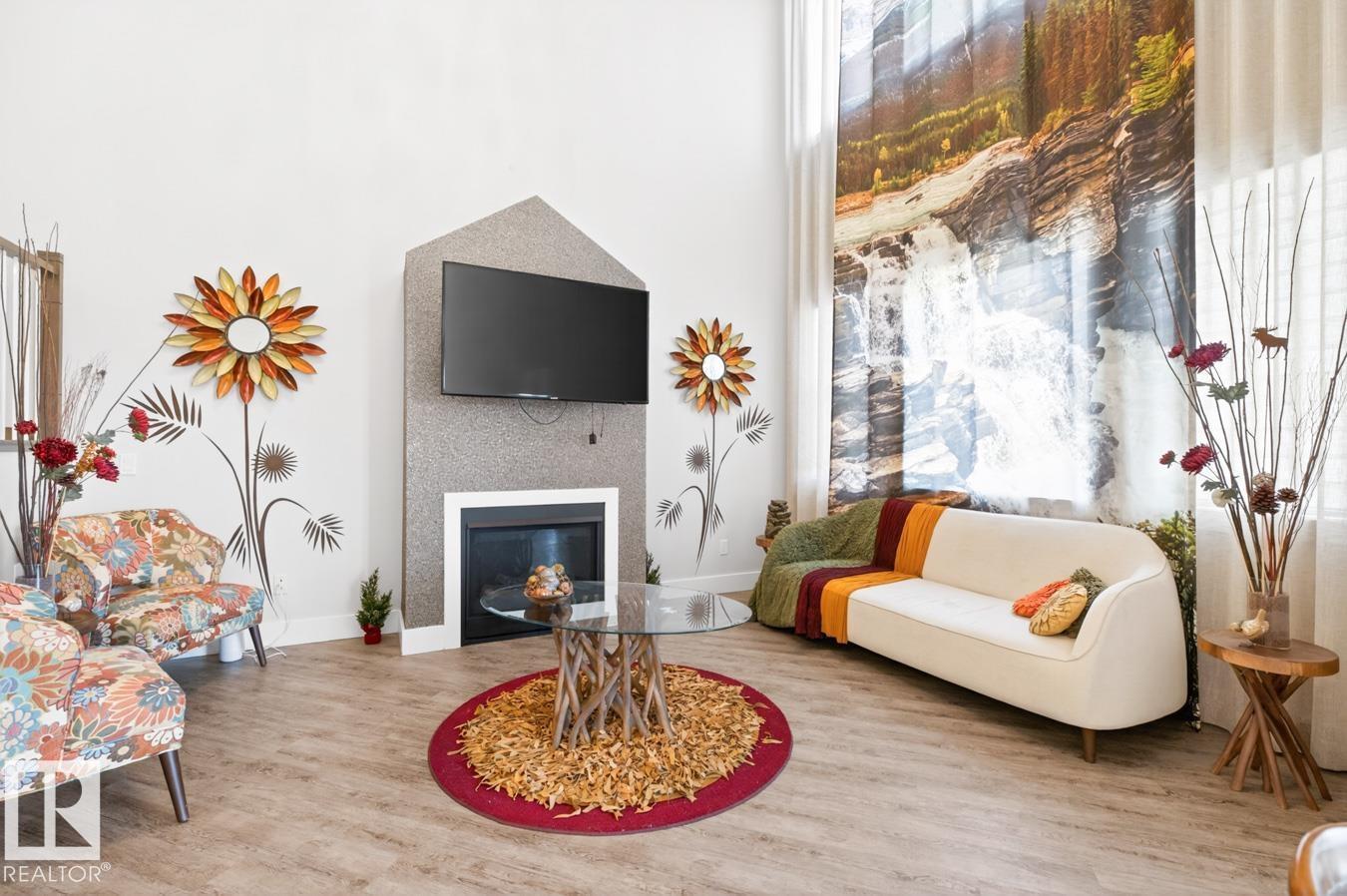 7942 ERASMUS CR NW