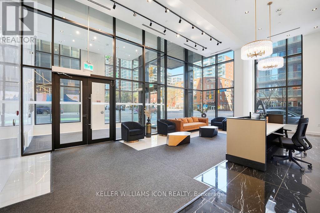 1002 - 180 GEORGE STREET
