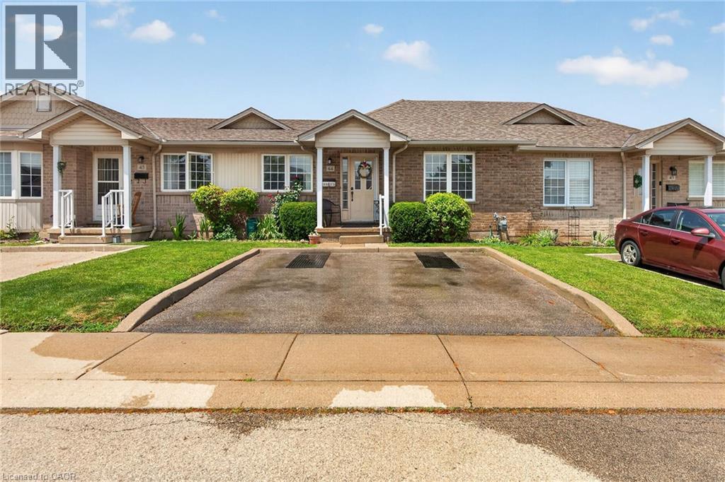 24 KENYON Crescent Unit# 44