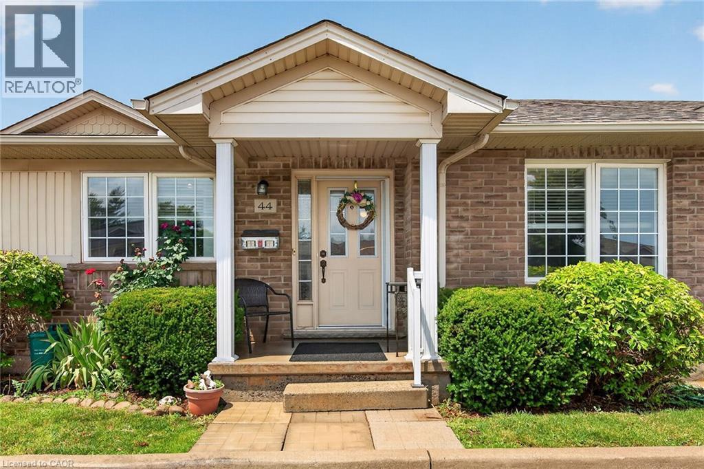 24 KENYON Crescent Unit# 44