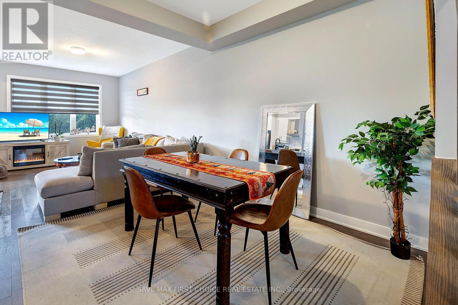 2070 WINSOME TERRACE