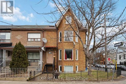UPPER - 211 DOVERCOURT ROAD Toronto (Trinity-Bellwoods) ON M6J3C9